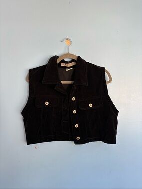 Cropped Black Button-Front Vest Jacket